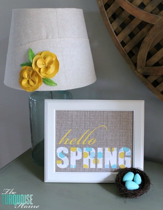 Hello Spring Printables are an easy tribute to welcome in the new Spring season! Easy to download and print out!