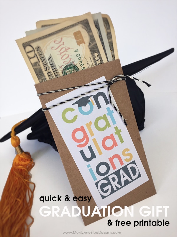 Need a gift for a graduate? Give them cash using this quick & Easy Graduation Gift Idea.