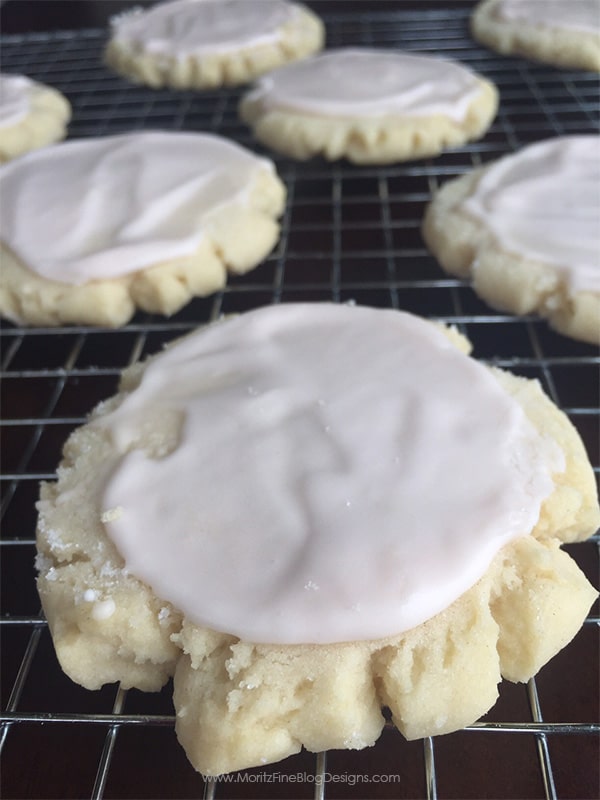 Even you chocolate chip cookie lovers will fall in love with these SWIG Sugar Cookies..simple the best sugar cookie recipe ever!