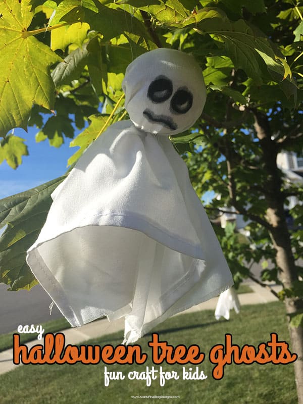 Do the kids want to help decorate for Halloween? They can easily help create Halloween Tree Ghosts, and you probably already have all the supplies you need!