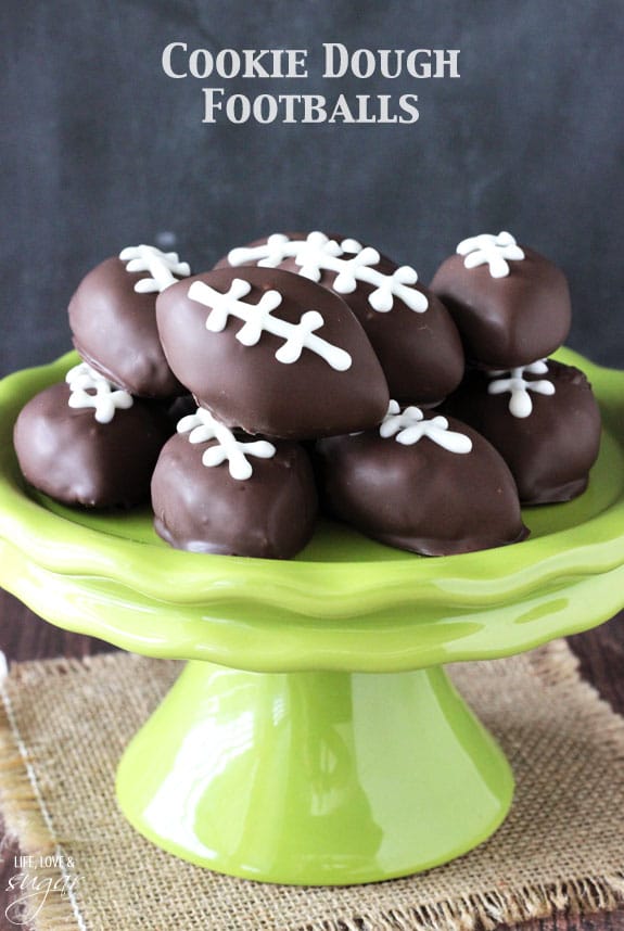 Hosting a Super Bowl party or at least attending one? You will love this list of 12 Recipes for Super Bowl & Football Parties.