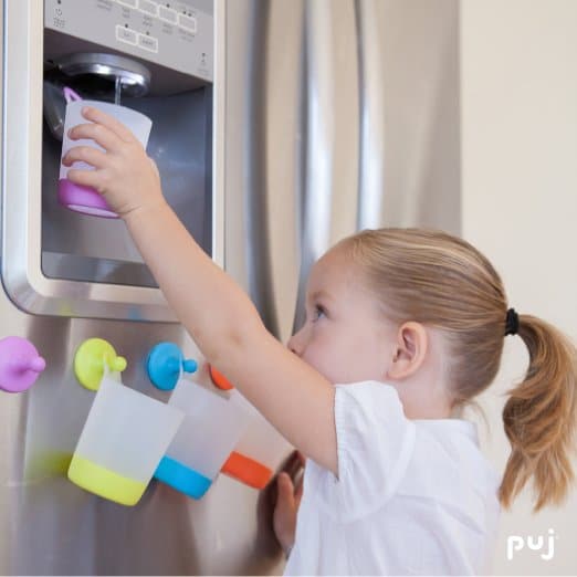Avoid the kitchen whirlwind of activity with kids coming, going and making a mess by organizing the fridge and pantry with these easy kid snack organizers