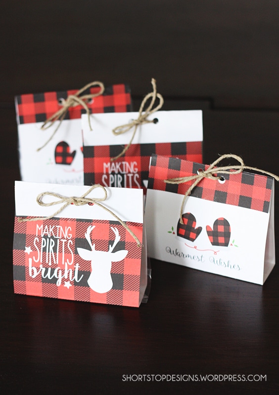 A collection of 40+ Buffalo Check Plaid Free Printables to help you decorate, organize and more for the Christmas Holiday Season.